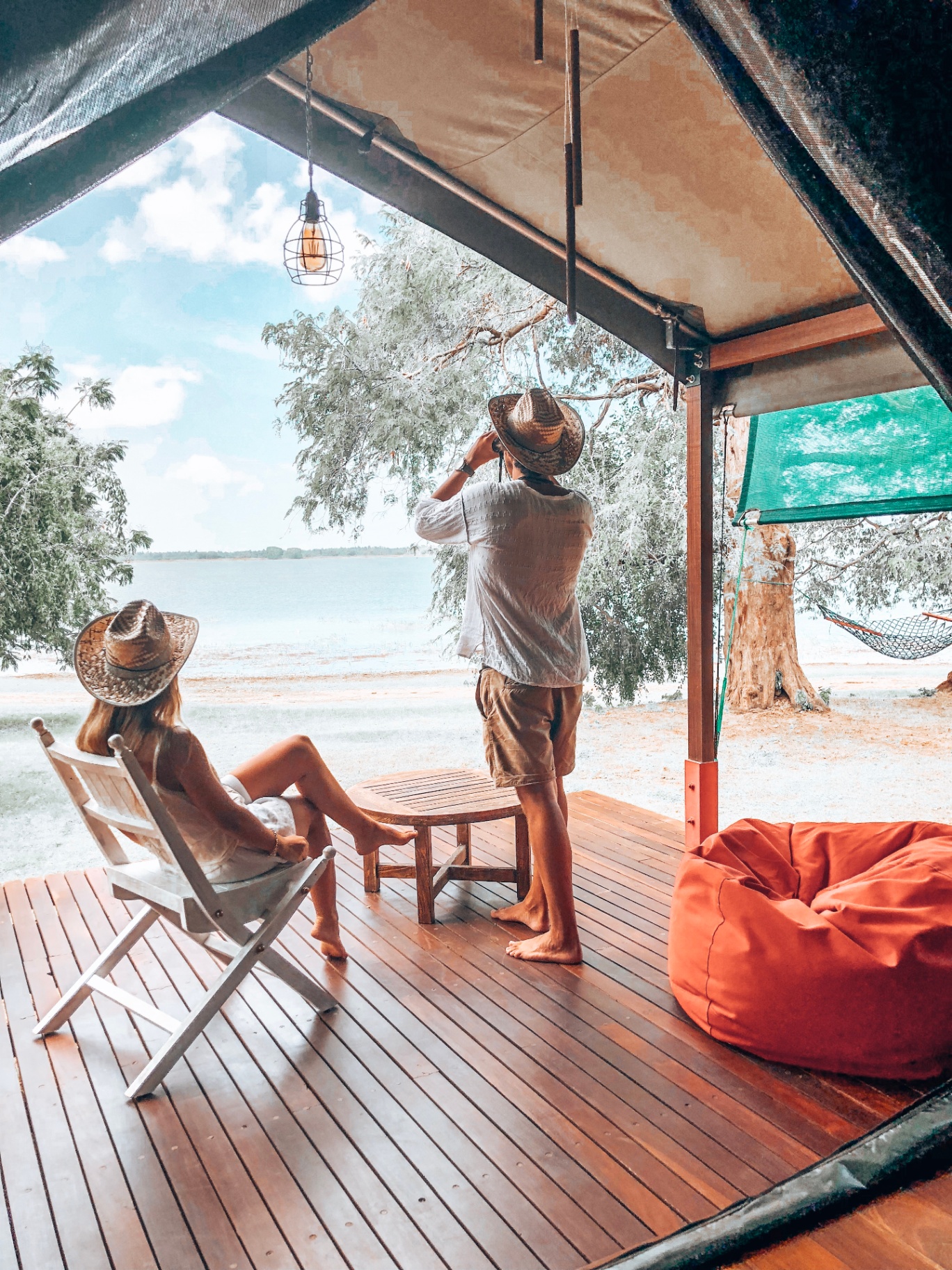 Bushlark Lake Lodge