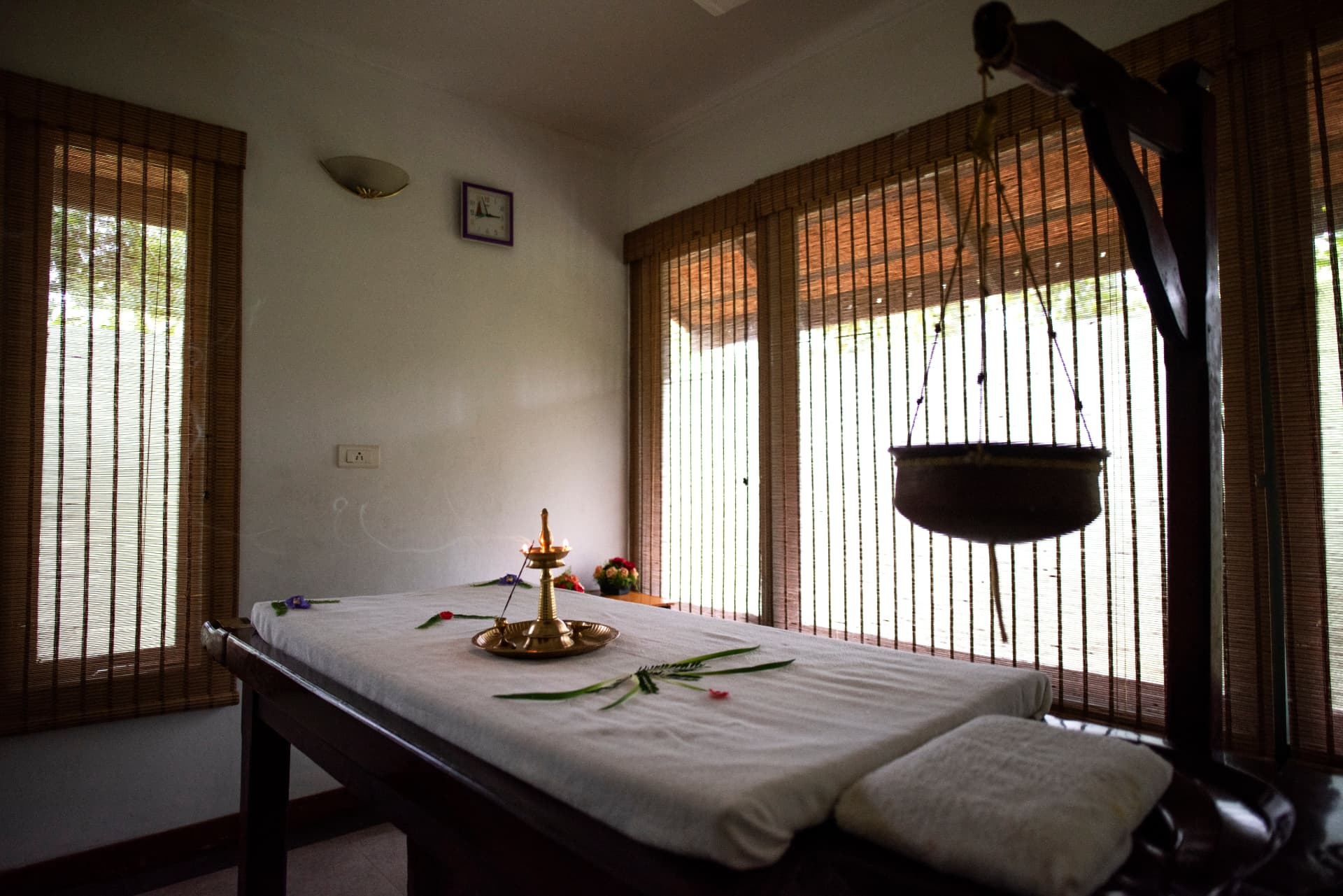Ayurveda treatment room – Abad Green Forest, Thekkady