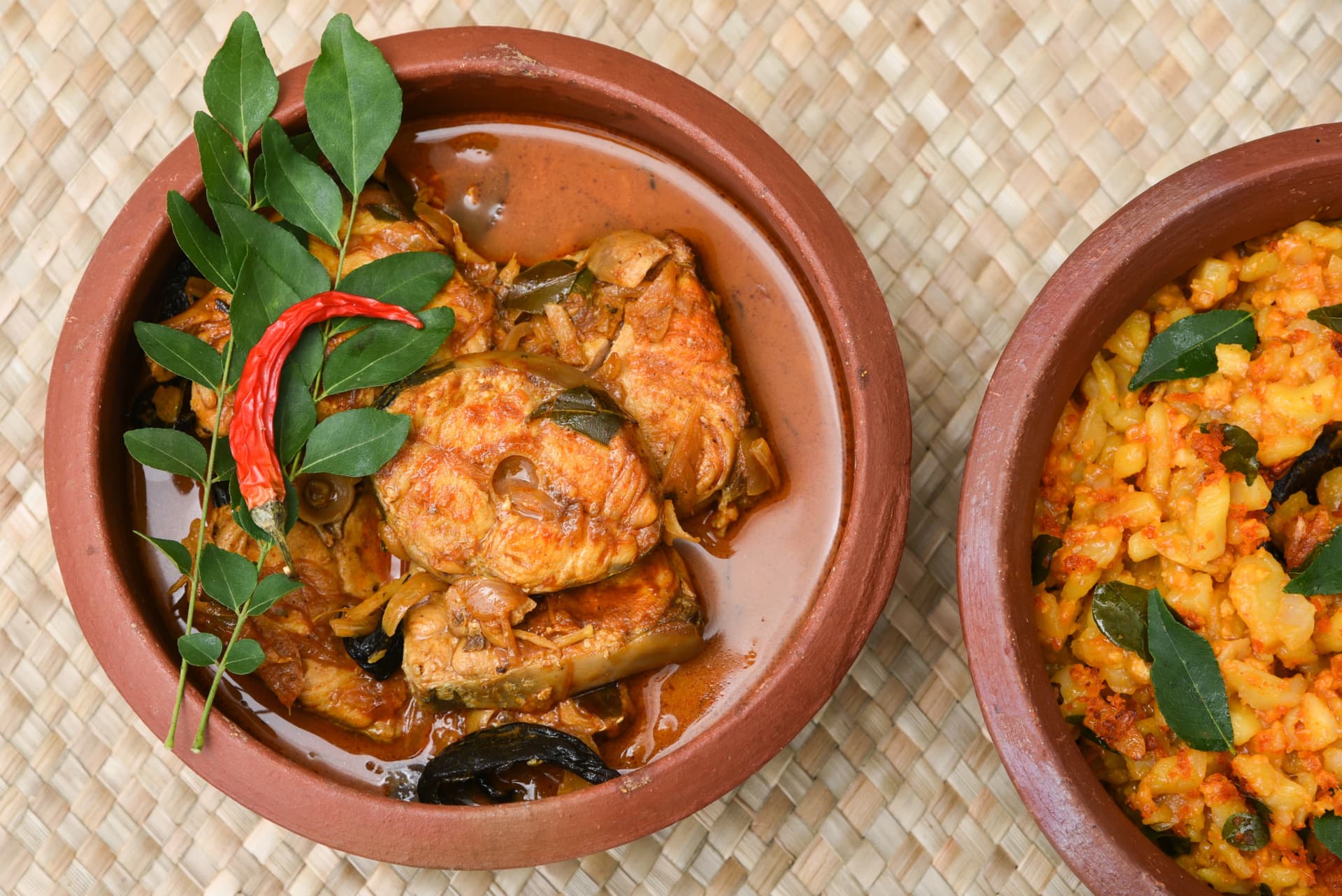 Kerala fish curry in a claypot at Pavilion Restaurant, Abad Fort
